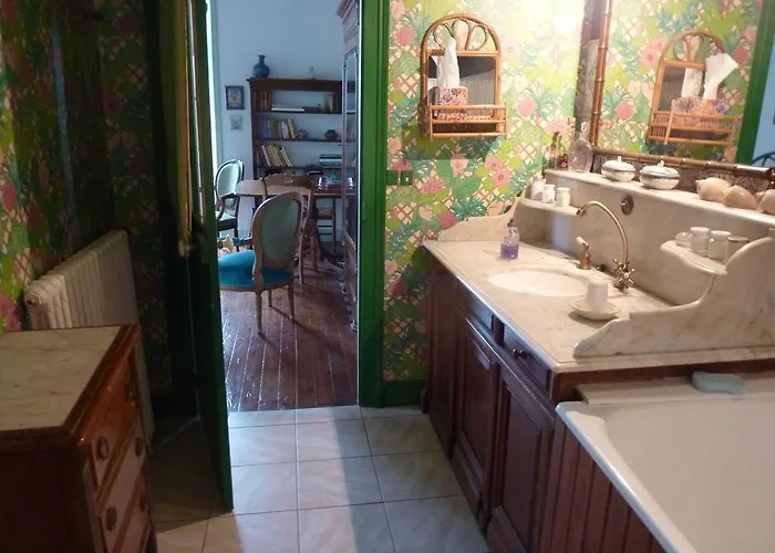 Montenaut Alojamento de Acomodação e Pequeno-almoço Angles-sur-lʼAnglin