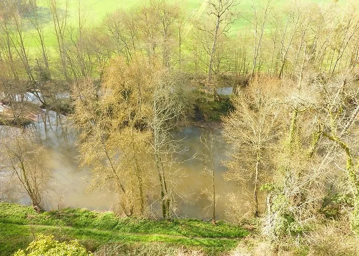 Alojamento de Acomodação e Pequeno-almoço Montenaut 3*
